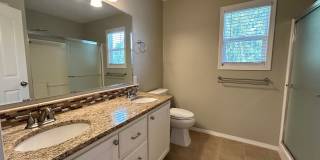Gorgeous 5 bedroom 3 bathroom Home In Eagle Gallery 18