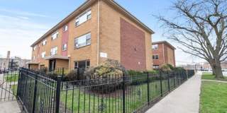 11110 - 11118 S Homewood Ave Gallery 1