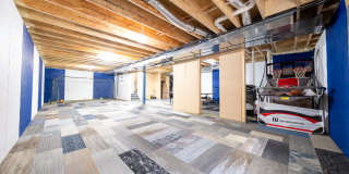 8380 Abercrombie Ln. Gallery 44