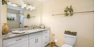 142 NW 10th Ct 142 NW 10th Ct Gallery 21