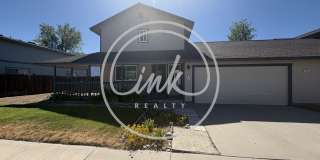 2 Bedroom Duplex with amazing views in Gardnerville Ranchos Gallery 1