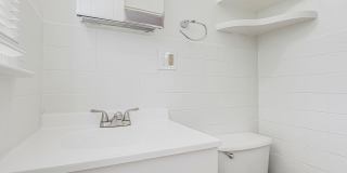 Newly Renovated - 3 Bed, 1.5 Bath Single-Family Home w/ Garage!! Gallery 26