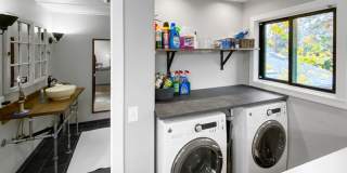 Portland Loft: Fully Furnished Loft Living with views of the golf course $300 Utility Fee Gallery 9