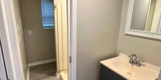 1152 Texas St.-C Gallery 6