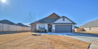Newer Home in Moore! Gallery 1