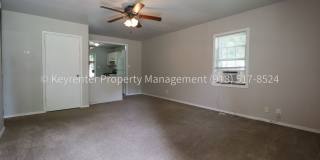 2 Bed | 1 Bath East Tulsa with Spacious Back yard! Gallery 4