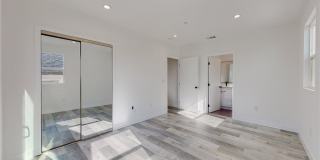 236 N Burlington Avenue Gallery 10