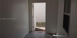 2060 SE 14th St Gallery 7