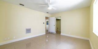 3730 NE 13th Terrace Gallery 26