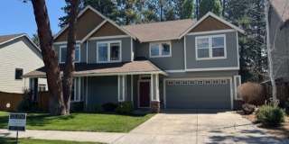 Move in Special $500 off first months rent / Large home SW Bend Gallery 1