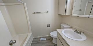 2 bedroom 1 bath duplex Gallery 9