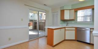 425 Summerwalk Gallery 12