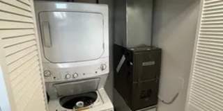 3929 North Southport Avenue Gallery 9