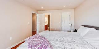 4139 S FOUR MILE RUN Drive Gallery 11