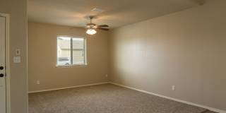 Cozy 3 Bedroom home in Socorro with Refrigerated Air! Gallery 4