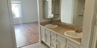 839 S WESTWOOD Gallery 4
