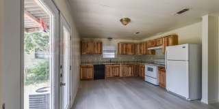 A cozy 3-bedroom, 2-bathroom home nestled on a corner lot Gallery 10