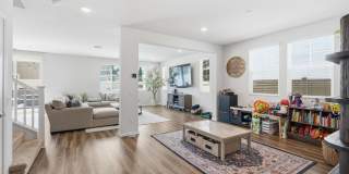 Gorgeous 2 Story Home in the Gated Oak Point Community in North Hills! Gallery 4