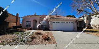 Charming NW 4 Bedroom Home Gallery 1