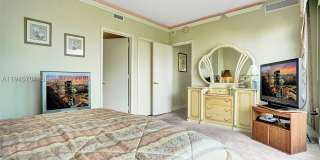 19955 NE 38th Ct Gallery 31