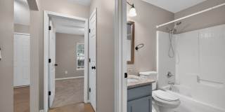 Charming 3BR House in Oakleaf Gallery 25