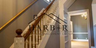 3 bedroom 2.5 bathroom home with a fully fenced yard! Gallery 13