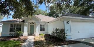 Screened In Ground Pool! Close to Schools, Shopping, Restaurants! Gallery 1