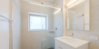 777 6th Avenue Gallery 18