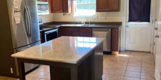 4 bedroom, 2 bathroom, car garage townhouse Gallery 4