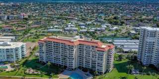 Only steps from the pool & the beach!!!  MARCO ISLAND TWO BEDROOM ** Gallery 8