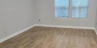 3315 SIR THOMAS Drive Gallery 6