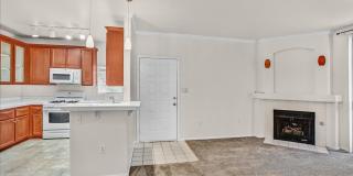Pacific Legends 2 Bed Condo Near Pool Gallery 4
