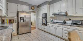 LUXURY 3-BEDROOM TOWNHOME IN ALAMO HEIGHTS Gallery 14