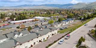 Spacious Sun-filled 3 bed 2.5 Bath Townhouse Gallery 39