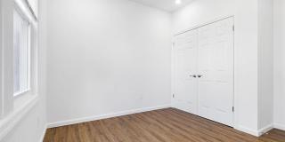 33 STAGG ST Gallery 12