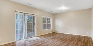 20927 TRINITY Square Gallery 5