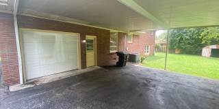 Charming 4 BR, 2 BA, Close to MTSU, 1 Car Garage, Large Carport Gallery 21