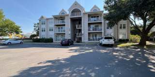 LARGE 2ND FLOOR CONDO Gallery 4