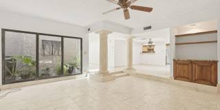 7519 N Via Camello Del Sur Gallery 12