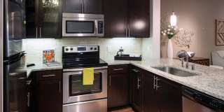 Alma on Maple Gallery 2