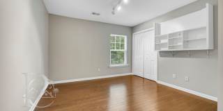 DOWNTOWN COLUMBIA'S CANAL PLACE Gallery 20
