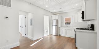 13 W Hoffman Avenue unit: 2 Gallery 4