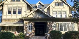 THOMPSON HOUSE Gallery 1