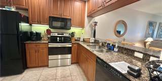 1133 Van Loon Commons Circle Gallery 8
