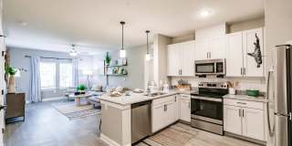 Vantage Apartments Gallery 5