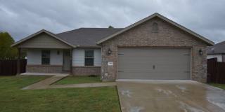3 Bedroom, 2 Bath, 2 Car Garage Home! Large Corner Lot Gallery 1