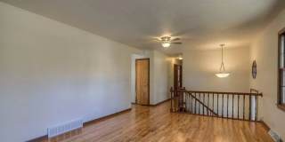 Spacious Home For Rent In Bellevue Gallery 5