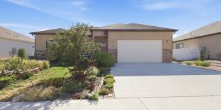 Charming 3BR House in Montrose Gallery 1