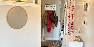 One Bedroom Condo Walking Distance to CU with Fenced Backyard and Flatiron Views! Gallery 4