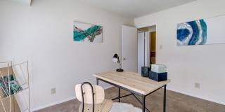 Peninsula Grove Apartments at Town Center Gallery 27